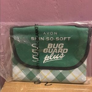 Avon Green Bug Guard Plus Picnic blanket